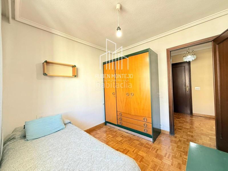 Foto 1c19f5e9-d6ba-4395-9bfd-029d2c269b2c. Flat with heating parking in Carmelitas Salamanca