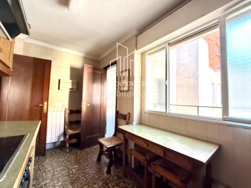 Foto 560e9f84-2815-41ff-9193-1eddf145f932. Flat with heating parking in Carmelitas Salamanca