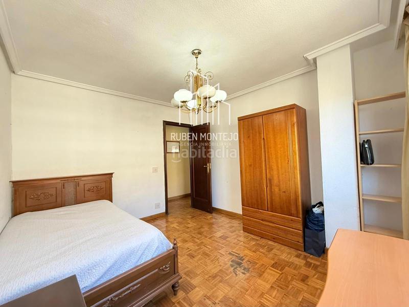 Foto 58b17e65-a9ae-4780-b403-bb48f5337c73. Flat with heating parking in Carmelitas Salamanca