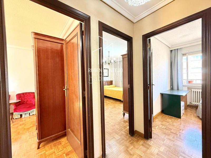 Foto 5e0eb568-3312-4319-8891-a70ab2ae7ddb. Flat with heating parking in Carmelitas Salamanca