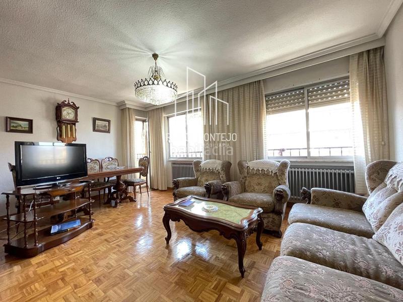 Foto 636c862c-213a-43e5-821b-9bb0de755c9d. Flat with heating parking in Carmelitas Salamanca