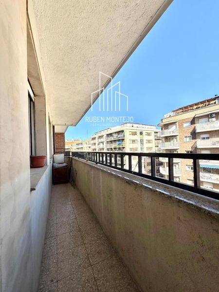 Foto 6c7ad45c-5378-4050-8e2c-5819ea8678d3. Flat with heating parking in Carmelitas Salamanca