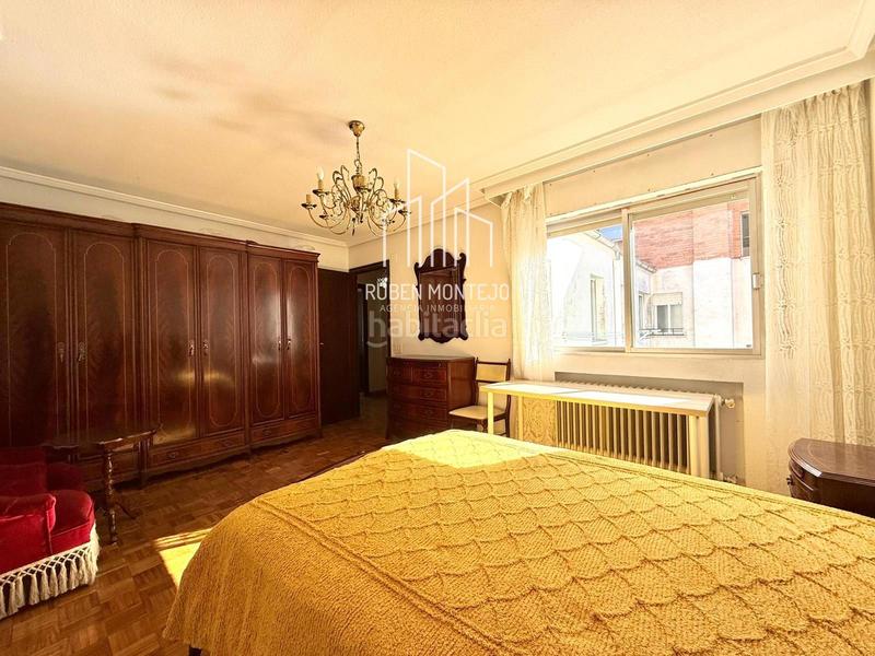 Foto a0c20f42-4b3e-4f0b-a1af-38f0f937f6c3. Flat with heating parking in Carmelitas Salamanca