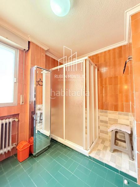 Foto ab6ebf02-ea91-4054-bfa7-fe3059d89c71. Flat with heating parking in Carmelitas Salamanca