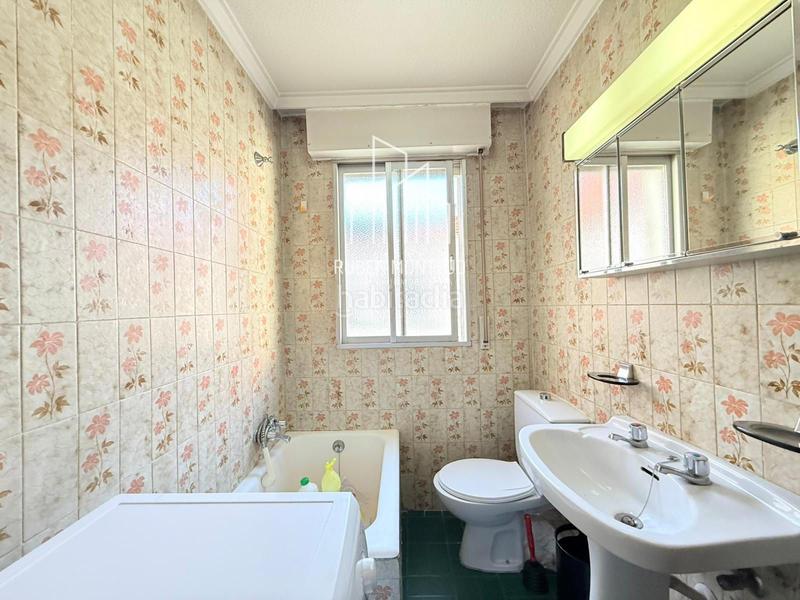 Foto d598ec15-dfca-42f6-96fe-6e701831236e. Flat with heating parking in Carmelitas Salamanca