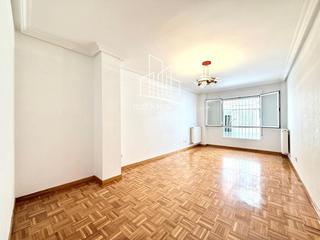 Appartement  Cardenal cisneros. 3 dormitorios y garaje amplio para entrar a vivir