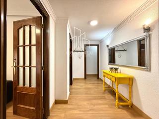 Lloguer Pis  Valencia. Vivienda con 4 dormitorios y dos baños en calle valencia