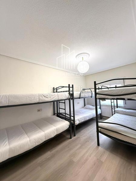 Foto 58e78c93-363c-4ccc-9461-0db3a5585329. Maison jumelée avec chauffage dans Barrio Blanco Salamanca