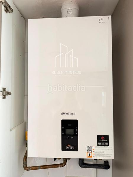 Foto 9b1b237c-7c9a-4f75-b2e2-67c8b2f0a40a. Maison jumelée avec chauffage dans Barrio Blanco Salamanca