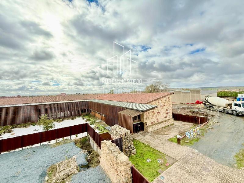 Foto d4c8b13d-f594-42c3-86ef-2504f2bdfa74. Miete etagenwohnung mit heizung parking in San Vicente - Las Úrsulas Salamanca