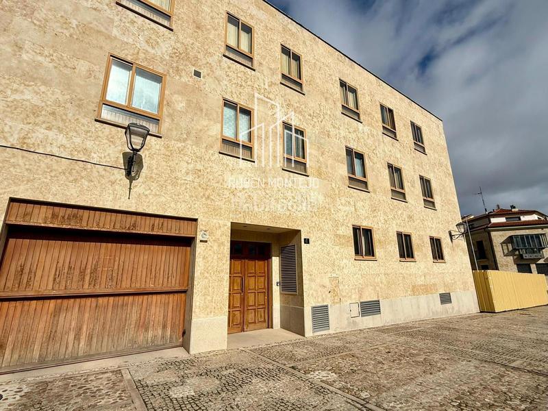 Foto 6a7a95f5-f6cb-4260-98e6-56bec3ba4a11. Rent flat with heating parking in San Vicente - Las Úrsulas Salamanca