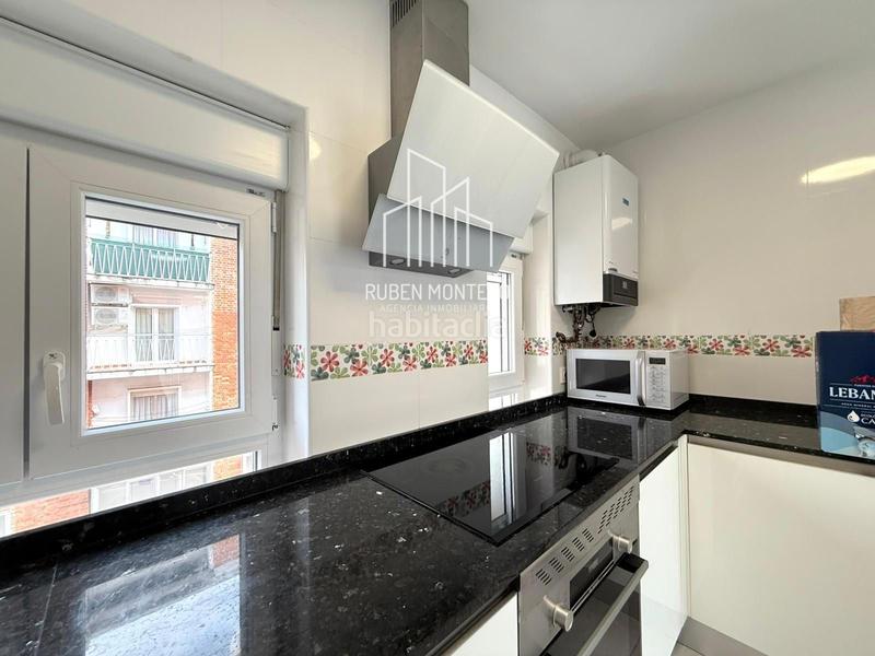 Foto 2b190853-6f86-40c4-84b2-a0ac413d55ec. Rent flat with heating terrace in San Bernardo Salamanca