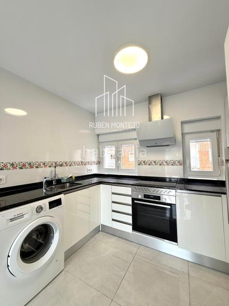 Foto c2eb3fba-d521-4839-87bb-ba8a846189e6. Rent flat with heating terrace in San Bernardo Salamanca