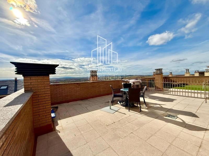 Foto c45f4f6e-1609-414c-a32f-64969492801f. Rent penthouse with heating in Pizarrales Salamanca