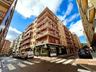 Pis  Vitigudino. Vivienda con altura junto avenida de villamayor