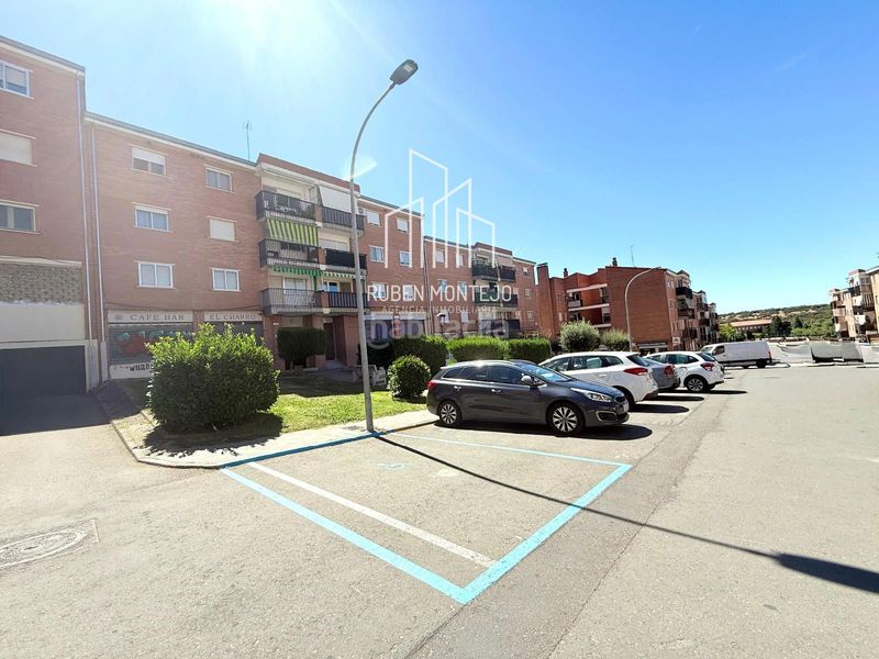 Foto 43a13730-d1bd-4eee-ad61-5101734d8f56. Lloguer pis amb calefacció aparcament a Terradillos