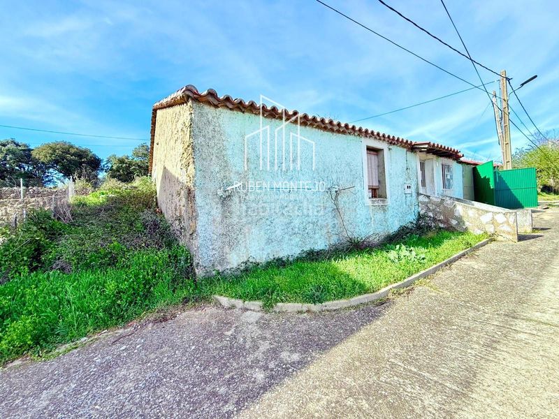 Foto a6fa7f02-30f3-4563-9b71-5233edb3cea5. Casa a Membribe de la Sierra