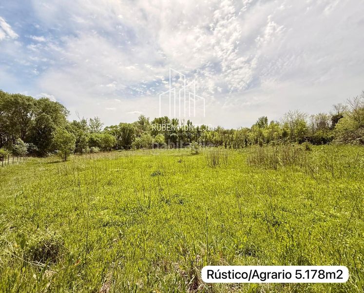 Foto 64c3090c-c512-4443-a872-ee00c9757d06. Casa a Zarapicos