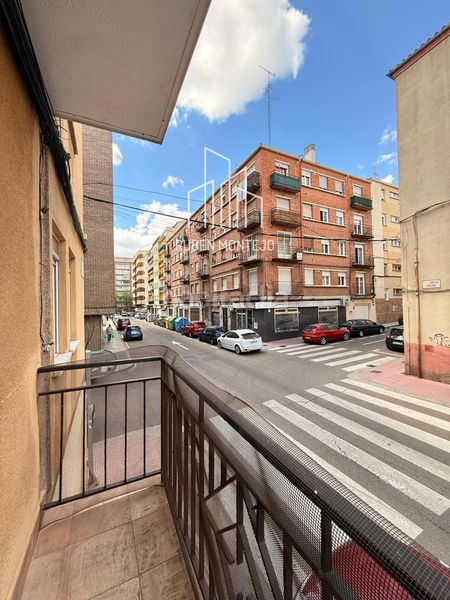 Foto 34d19a95-9849-4ae3-aeb1-e0f00d3e6de2. Pis amb calefacció a Garrido Norte Salamanca