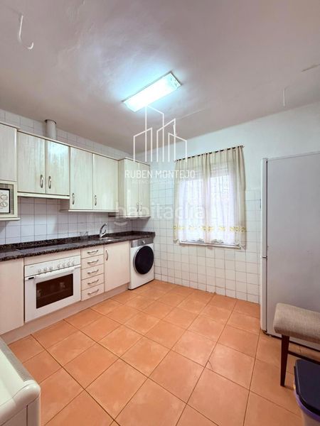 Foto 049924a4-d7ee-4714-a571-827c734b1620. Casa amb calefacció aparcament a Gomecello
