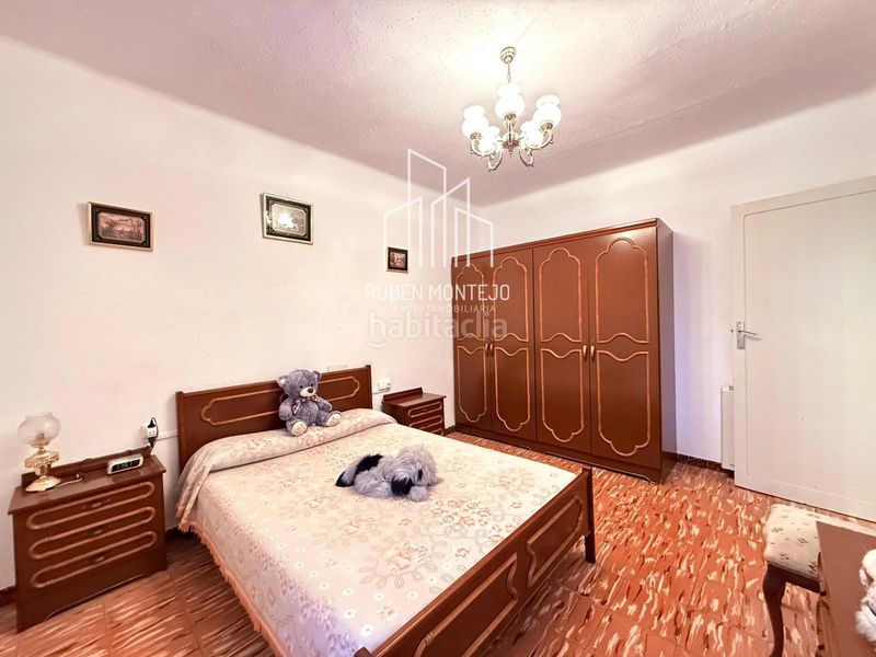 Foto 16500bd8-65ac-4b68-8498-ebe839cb5685. Casa amb calefacció aparcament a Gomecello