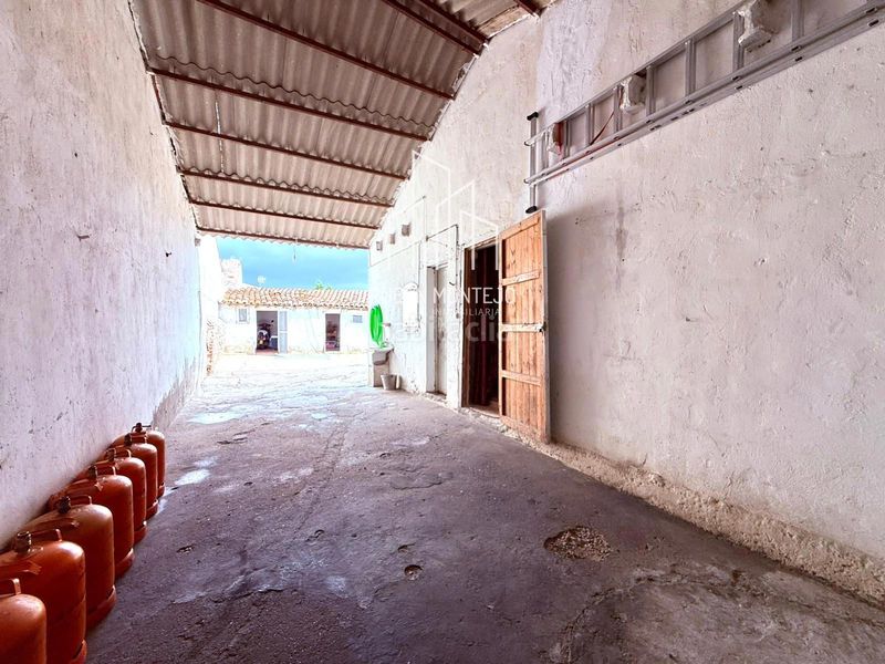 Foto 3a8a5e76-23e1-4201-9786-5f9fb673ffa4. Casa amb calefacció aparcament a Gomecello