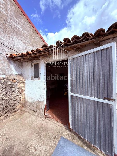 Foto b444f62b-569c-4c35-bc5e-e2d8e060bae2. Casa amb calefacció aparcament a Gomecello