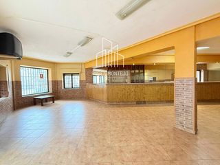 Local Comercial a del Gran Capitán