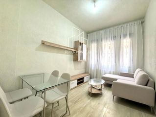 Lloguer Pis  San vicente. Amplia vivienda con 4d con 2bñ en paseo de san vicente a estrena