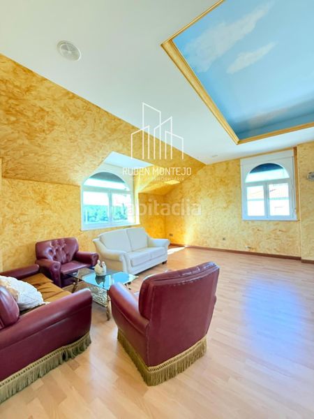 Foto 493e98d4-6abd-49d0-9a6b-0019d515b606. Casa adossada amb calefacció aparcament a Cabrerizos