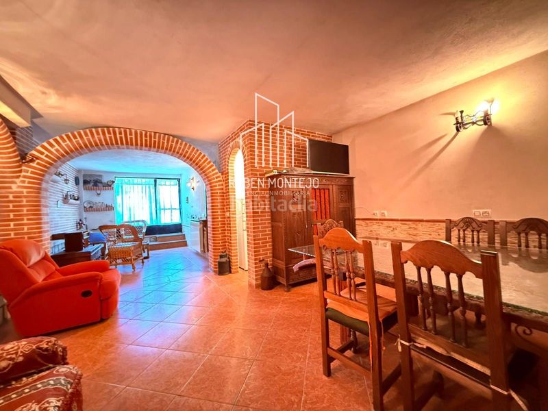 Foto e05d23b2-be51-4aa4-8cb7-634e3d159338. Casa adossada amb calefacció aparcament a Cabrerizos
