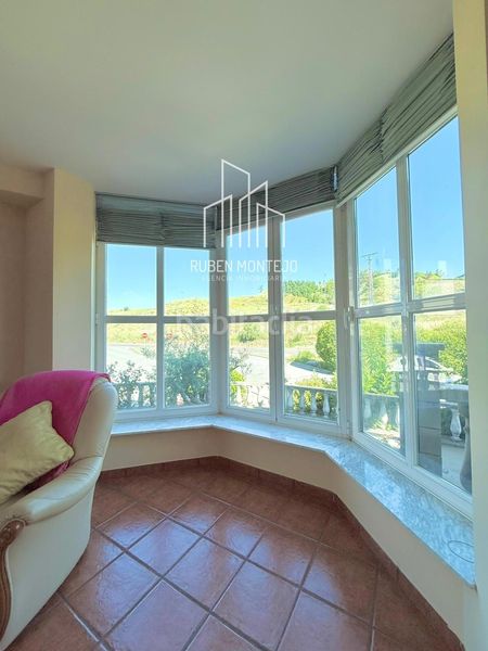 Foto e9484893-4b06-46d7-ba35-b74894a898e3. Casa adossada amb calefacció aparcament a Cabrerizos