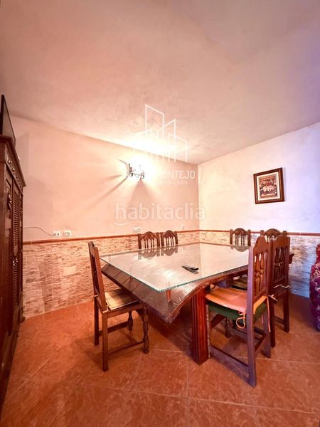 Foto f19abb1f-b0fe-45cf-9f9e-d92d5b7c140a. Casa adossada amb calefacció aparcament a Cabrerizos