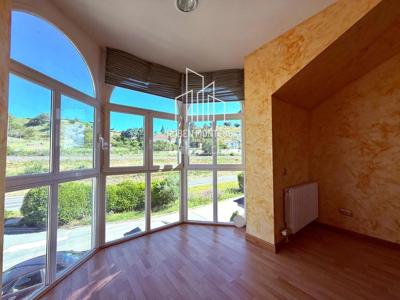 Foto f2c373e7-407a-4f24-a142-d166a02feef3. Casa adossada amb calefacció aparcament a Cabrerizos
