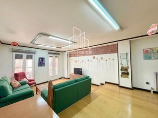 Flat  Varillas. Señorial vivienda junto a plaza mayor de salamanca