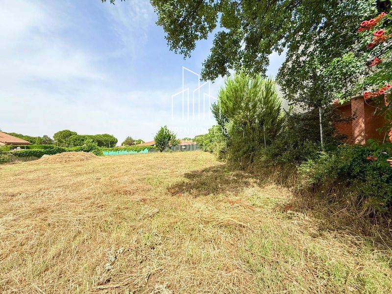 Foto 3ca9571d-0aeb-4269-a7b1-c3891800c86e. Residential plot in Villamayor