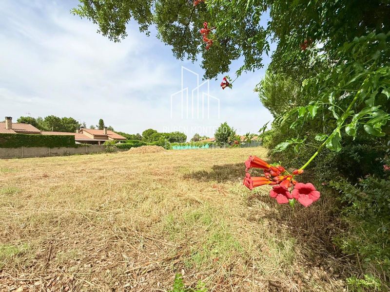 Foto 4c41ef10-190c-4e24-87f8-0bc5cb3e04a2. Residential plot in Villamayor