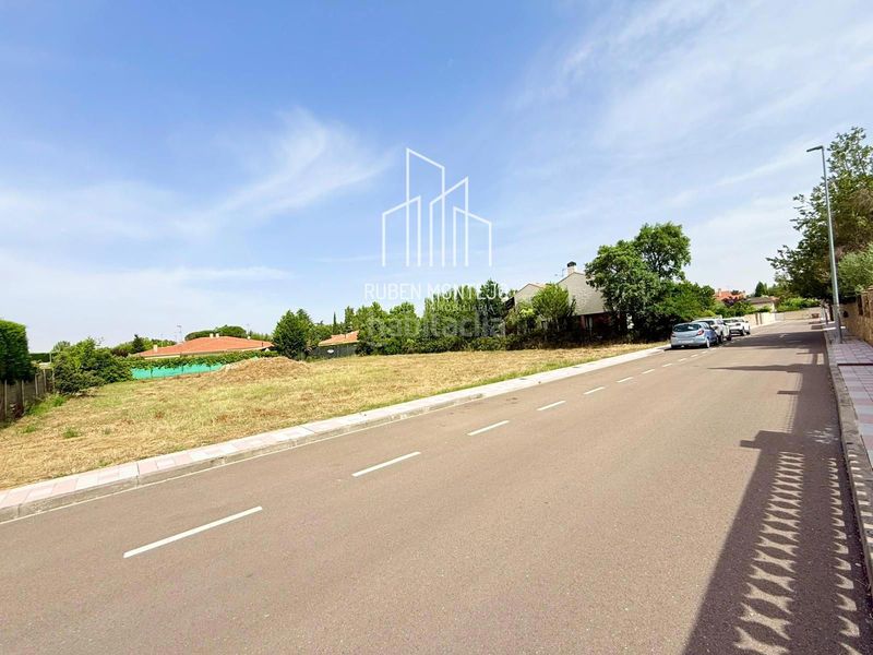Foto 72ebe3c8-6414-4550-81ef-7bc147479c39. Residential plot in Villamayor