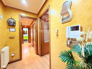 Etagenwohnung  Abastos. Luminosa vivienda con plaza de garaje