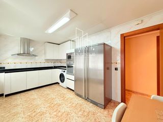 Alquiler Piso  Villamayor. Espaciosa vivienda en alquiler para estudiantes en av villamayor
