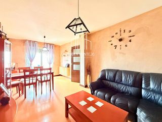 Flat  Castilla y león. Vivienda reformada con opción a trastero en el encinar