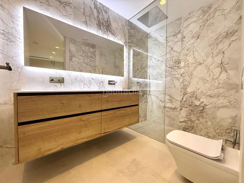 Foto f1d30004-9f78-4525-97ed-cb816e3fd146. Maison avec chauffage parking piscine dans Playa Poniente Benidorm