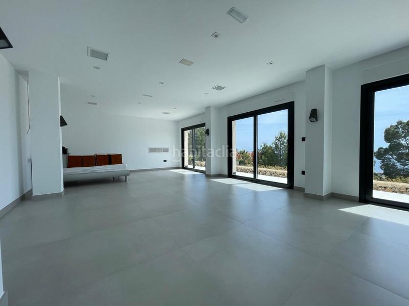 Foto 0b021977-7e78-4143-a54d-6f0e8c62f671. Chalet mit heizung parking pool in Altea la vella Altea