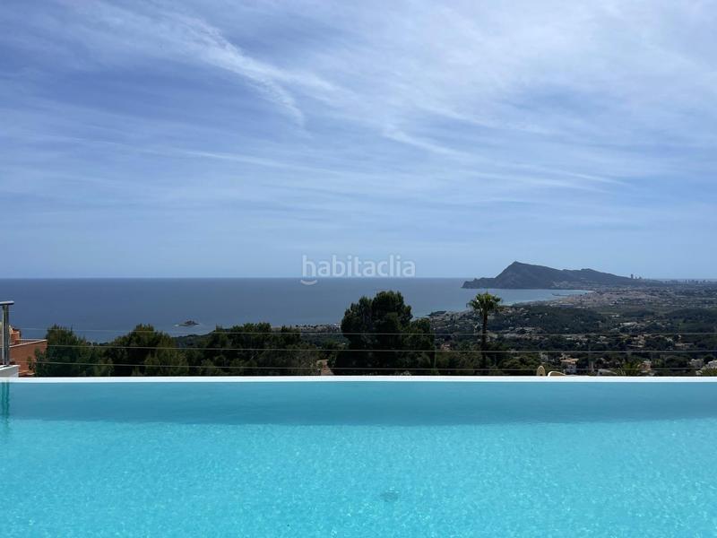 Foto be383012-1bc7-4171-bd2d-4d78cca25f12. Chalet mit heizung parking pool in Altea la vella Altea