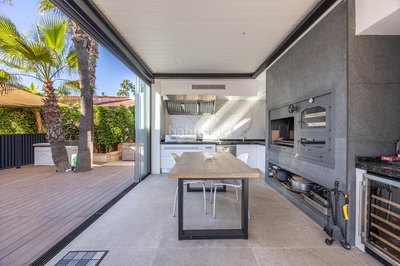 Foto 1ab8f55f-5dec-47ff-9673-db33c073fe59. Chalet  de lujo en la exclusiva urbanización coblanca en Benidorm