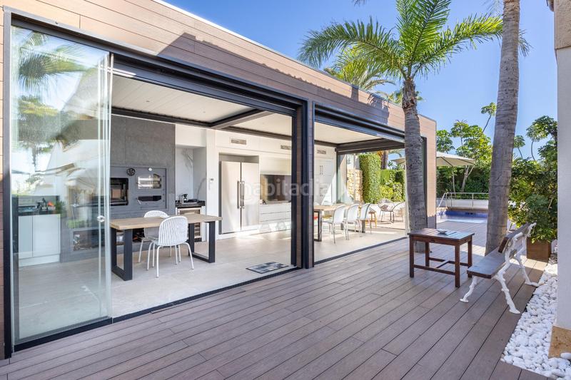 Foto 2d5bb44b-7058-4697-b0f9-116b3b3adbb6. Chalet  de lujo en la exclusiva urbanización coblanca en Benidorm