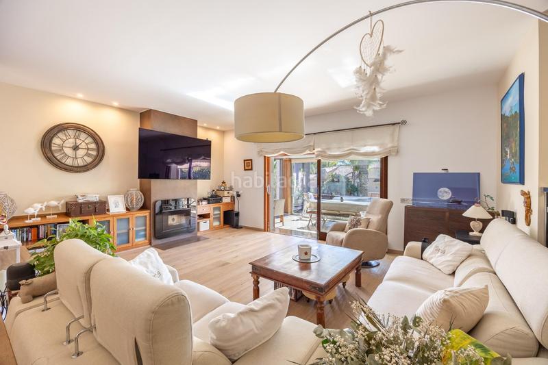 Foto 4049f463-a348-41bd-9fb3-8ff767e6018f. Chalet  de lujo en la exclusiva urbanización coblanca en Benidorm