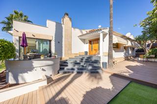 Xalet  Coblanca. Chalet de lujo en la exclusiva urbanización coblanca