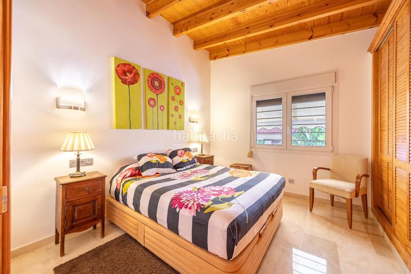 Foto cbfbd7d5-7d21-41f3-8986-a2b5041c050c. Chalet  de lujo en la exclusiva urbanización coblanca en Benidorm