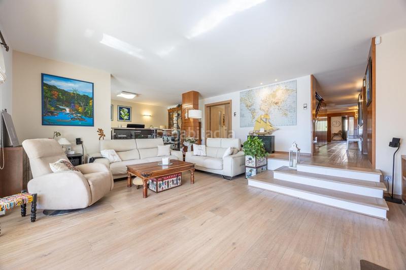 Foto d3cb5c1f-bfe3-4411-90db-773512e376ac. Chalet  de lujo en la exclusiva urbanización coblanca en Benidorm